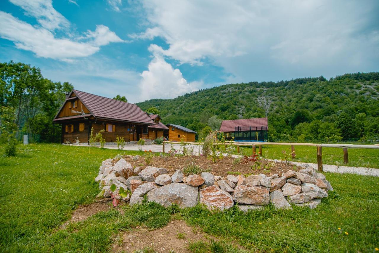 Manuela Villa Gospic Exterior photo