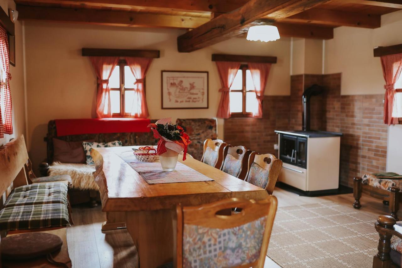 Manuela Villa Gospic Exterior photo